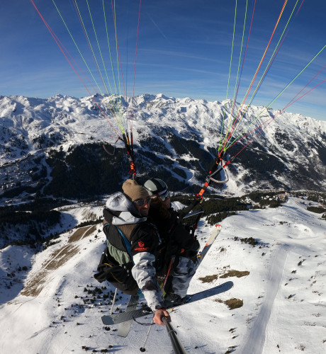 Winter paragliding in Méribel